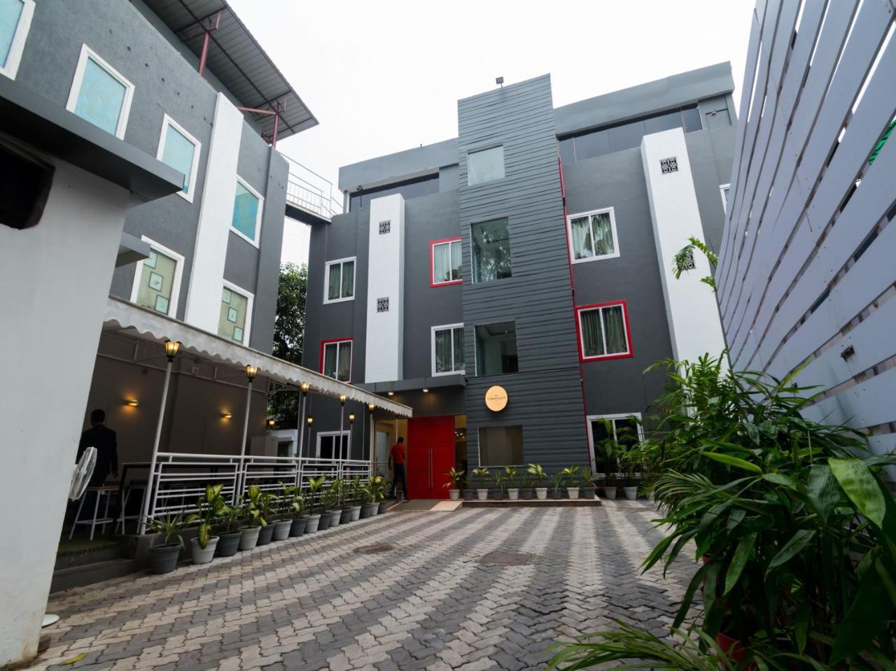 Oyo Townhouse 11 Esplanade Hotel Calcutá Exterior foto